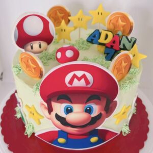 Tarta con Temática de Mario Bross. Personalizarle con el nombre. Tartas Josefa Pinto Alicante